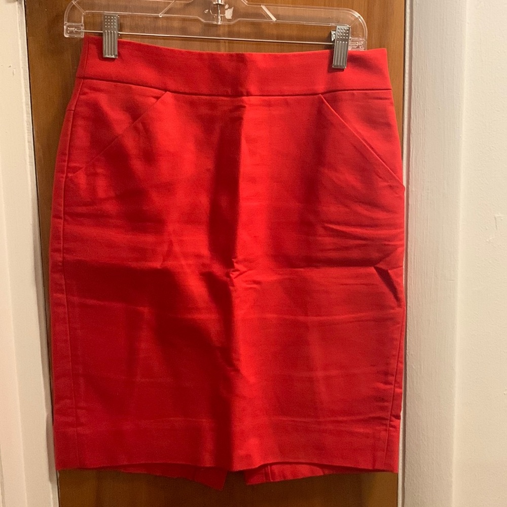 Jcrew size 2 pencil skirt in red, lightly worn